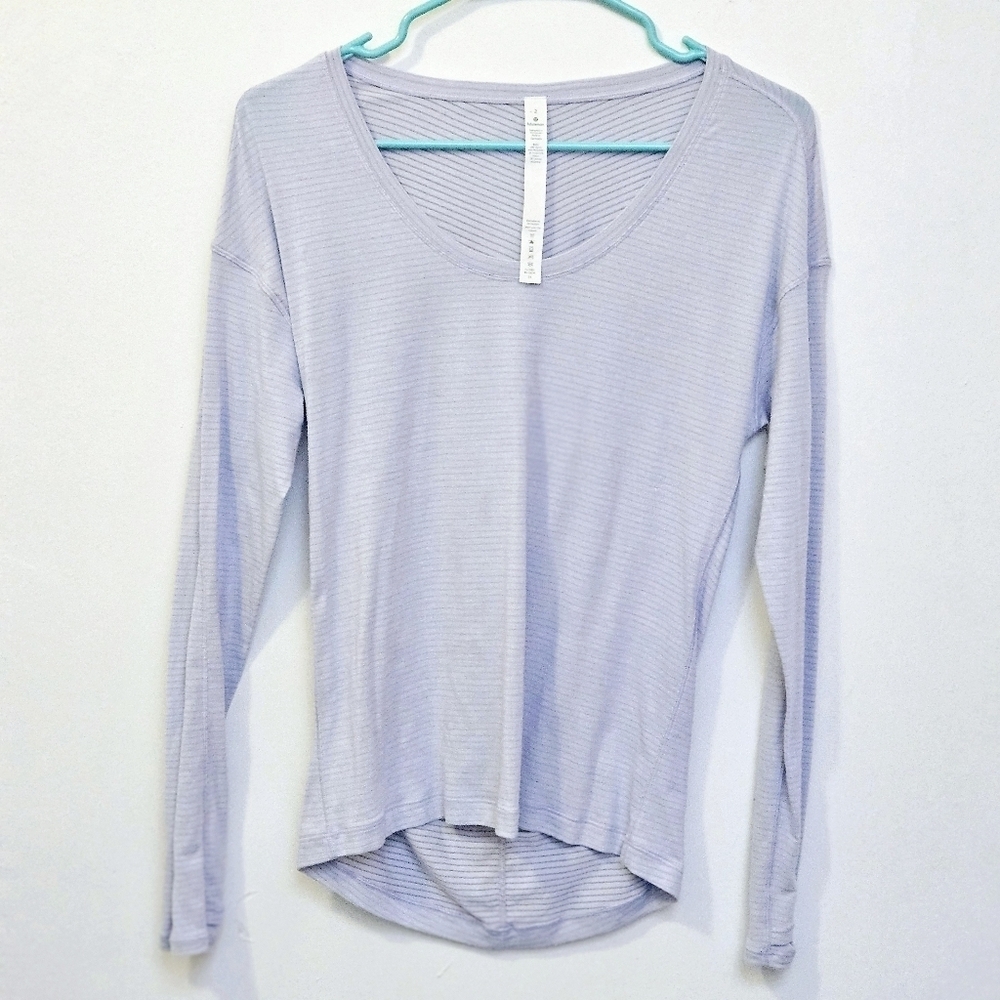 Lululemon sz 2 Pin Stripe Long Sleeve Ice Blue Top Athleisure Casual top Blouse